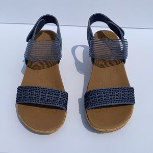 Cali from Skechers 119084 Navy Luxe Foam Wedge Slingback Rhinestone Sandal Sz 7